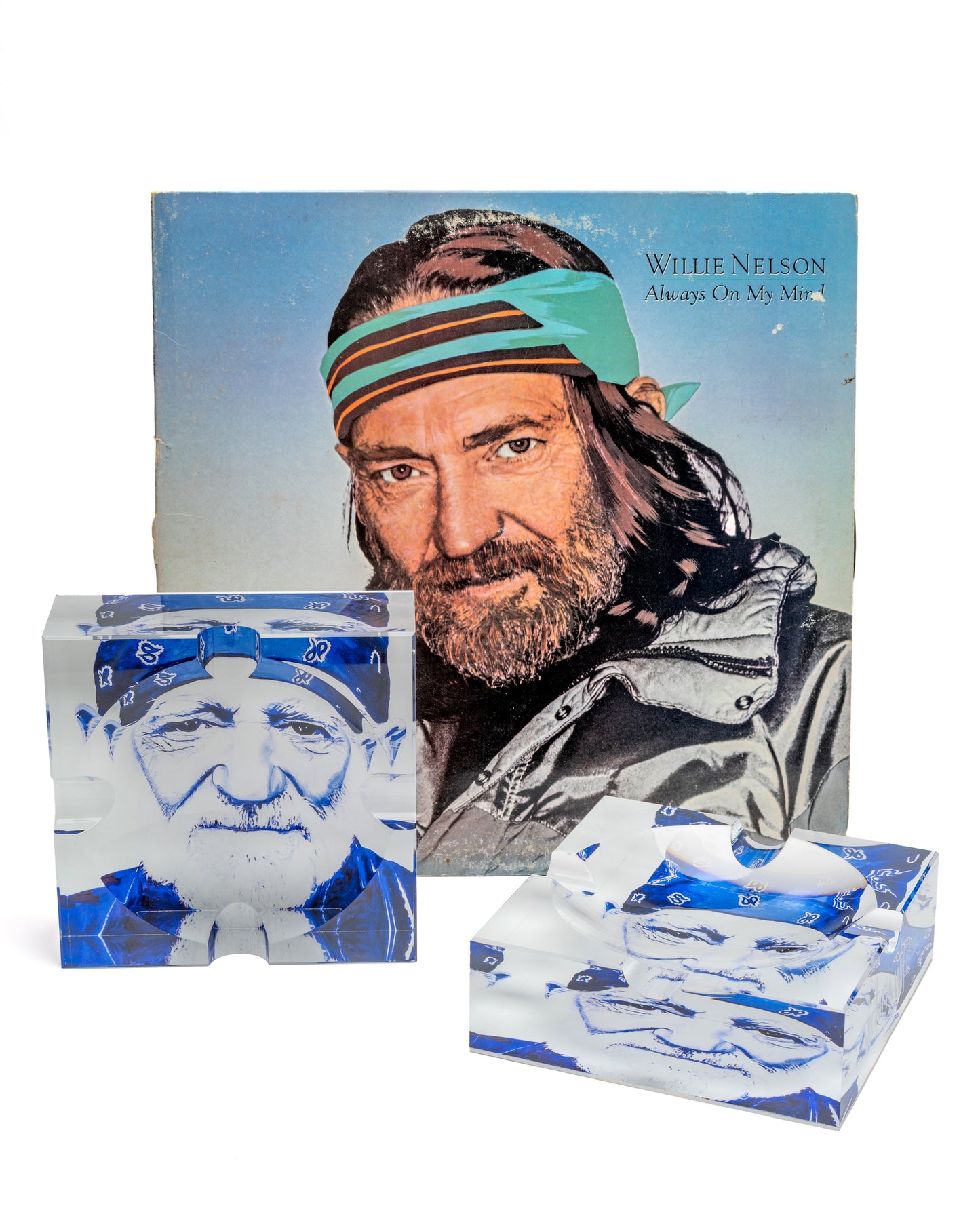 willie nelson crystal ashtray