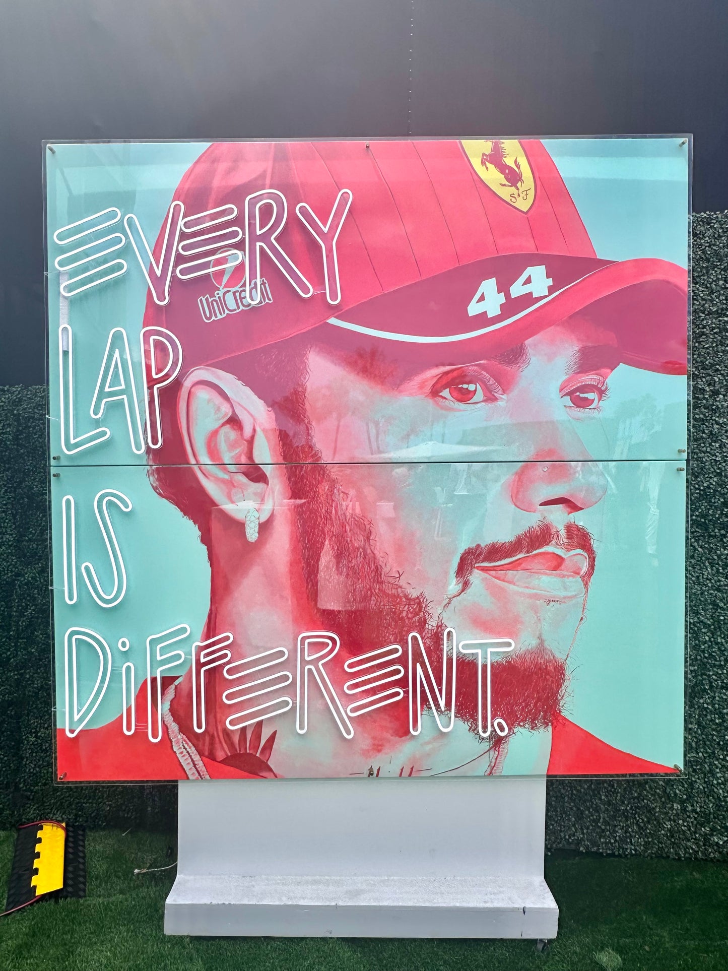 Neon Lewis Hamilton
